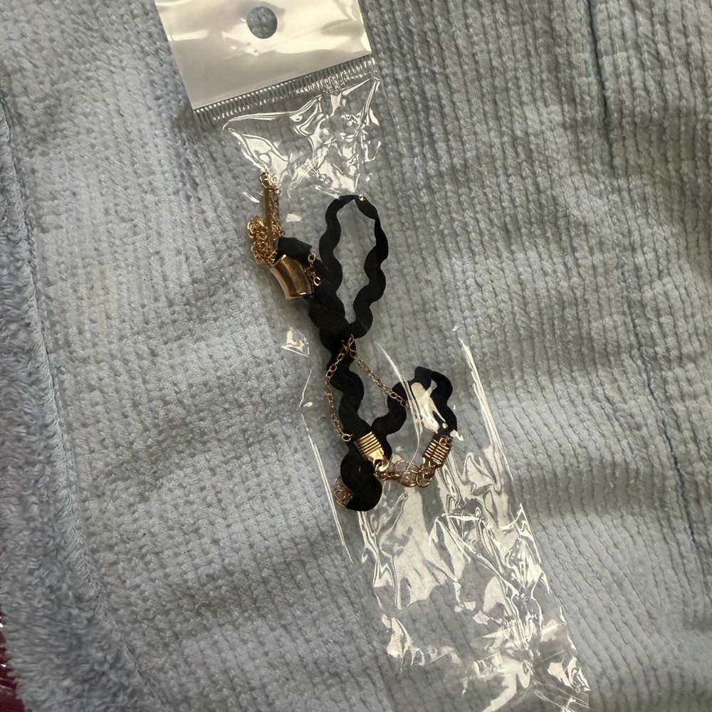 Layered necklace gold bar and black  choker with gold NWT - Picture 2 of 4